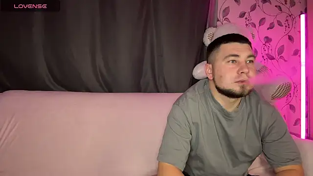 Snapshot of coupleinspire chatting on November 10, 2025, 9:25 pm coupleinspire online show from November 10, 2025, 9:25 pm