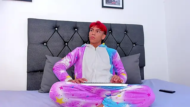 enzo carter online show from September 20, 2025, 2:07 pm