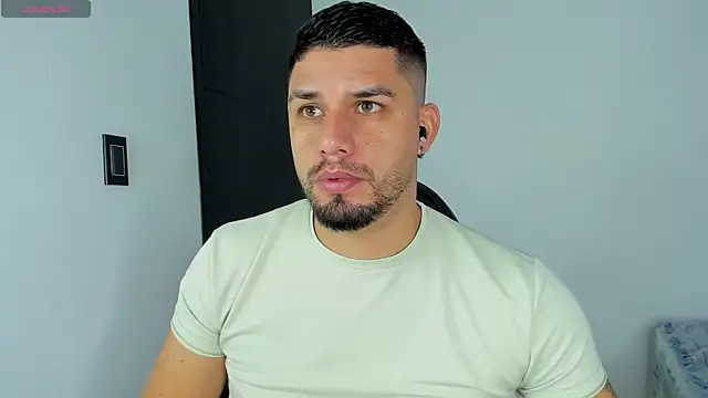 Snapshot of Jacob19_ chatting on September 18, 2025, 12:51 pm Jacob19 online show from September 18, 2025, 12:51 pm