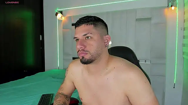 Snapshot of Jacob19_ chatting on September 19, 2025, 12:06 pm Jacob19 online show from September 19, 2025, 12:06 pm