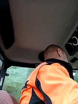 Snapshot of hugoboys4576 chatting on September 24, 2025, 7:23 am hugoboys4576 online show from September 24, 2025, 7:23 am