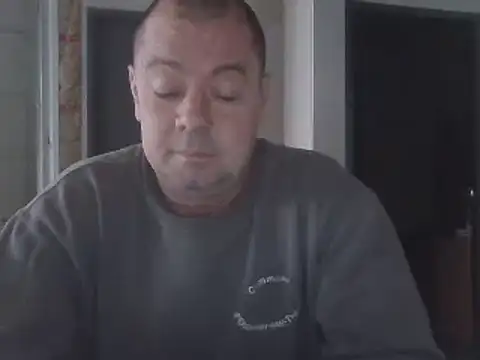 hugoboys4576 online show from November 28, 2025, 11:24 am