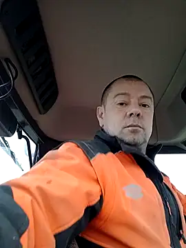 hugoboys4576 online show from December 16, 2025, 8:52 am