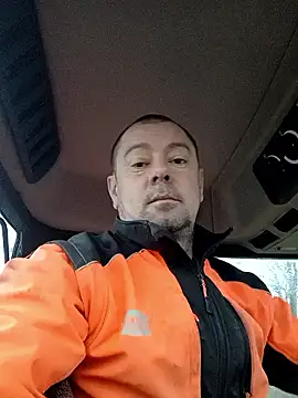 hugoboys4576 online show from December 19, 2025, 8:32 am