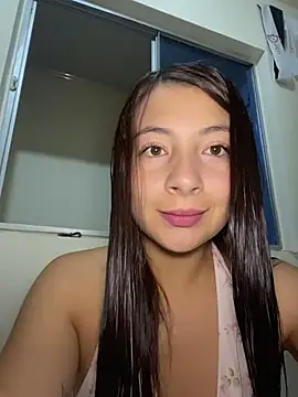 Snapshot of Karlee_Grey1 chatting on October 28, 2025, 2:15 am Karlee Grey1 online show from October 28, 2025, 2:15 am