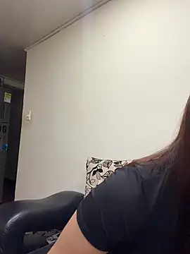 Karlee Grey1 online show from May 15, 2026, 2:07 am