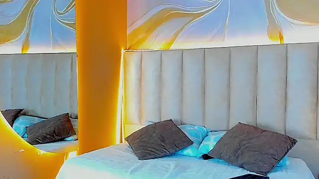 Snapshot of ElectraScot chatting on September 28, 2025, 1:16 pm ElectraScot online show from September 28, 2025, 1:16 pm