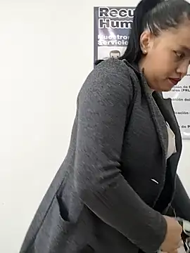 MILA  06 online show from December 4, 2025, 12:14 pm