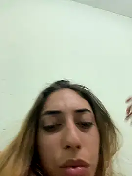 Snapshot of loirinhaaa chatting on October 9, 2025, 1:25 am loirinhaaa online show from October 9, 2025, 1:25 am