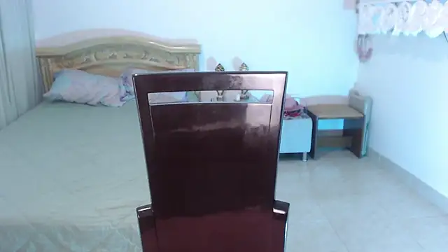 Snapshot of Gia_Dior chatting on October 3, 2025, 9:12 pm Gia Dior online show from October 3, 2025, 9:12 pm