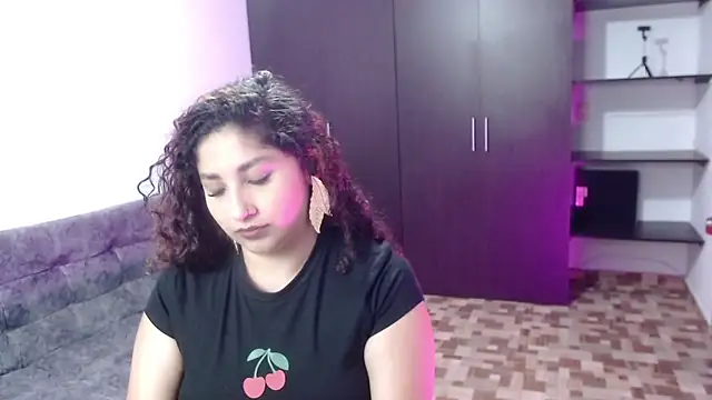 Gia Dior online show from March 16, 2026, 11:42 pm