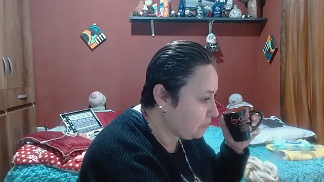 Snapshot of Sasharosee2 chatting on February 18, 2026, 1:18 pm Sasharosee2 online show from February 18, 2026, 1:18 pm