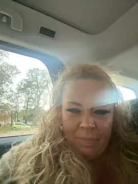 Snapshot of BonnyDesire chatting on November 11, 2025, 3:12 pm BonnyDesire online show from November 11, 2025, 3:12 pm