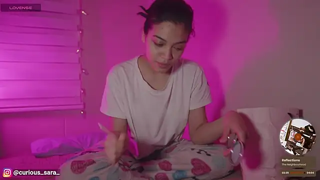  curiouskitten  online show from November 8, 2025, 4:01 am