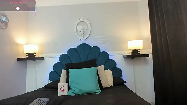 Snapshot of AllexJacob chatting on October 10, 2025, 1:10 pm AllexJacob online show from October 10, 2025, 1:10 pm