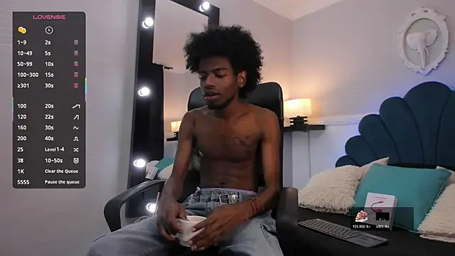 Snapshot of AllexJacob chatting on October 11, 2025, 1:20 pm AllexJacob online show from October 11, 2025, 1:20 pm