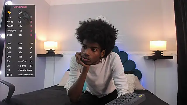 Snapshot of AllexJacob chatting on October 13, 2025, 1:11 pm AllexJacob online show from October 13, 2025, 1:11 pm