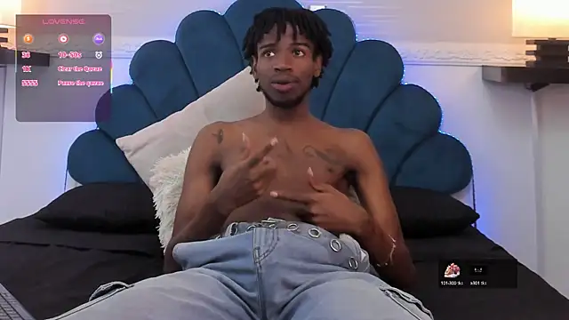 Snapshot of AllexJacob chatting on October 15, 2025, 1:33 pm AllexJacob online show from October 15, 2025, 1:33 pm