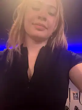 IamCatalina888 online show from September 30, 2025, 7:41 pm