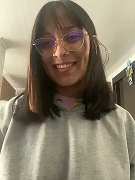 Scarlett Millerw online show from November 6, 2025, 2:51 pm