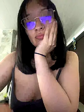 Scarlett Millerw online show from November 14, 2025, 2:27 pm