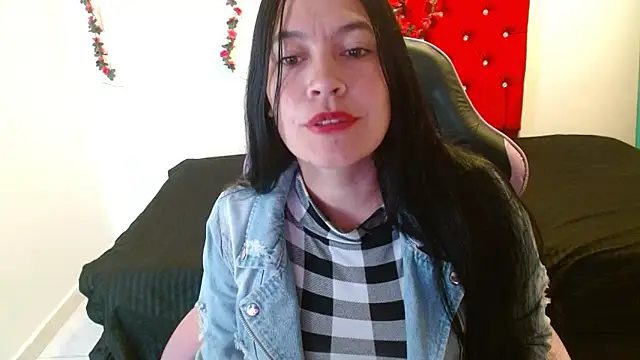 cristal1609 online show from January 12, 2026, 1:38 pm