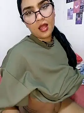 Snapshot of Renata_Zoe chatting on September 24, 2025, 1:20 am Renata Zoe online show from September 24, 2025, 1:20 am