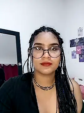 Snapshot of Renata_Zoe chatting on October 19, 2025, 1:28 am Renata Zoe online show from October 19, 2025, 1:28 am