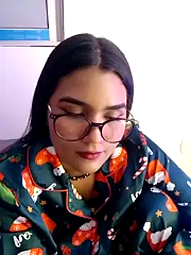 Renata Zoe online show from December 1, 2025, 2:16 am