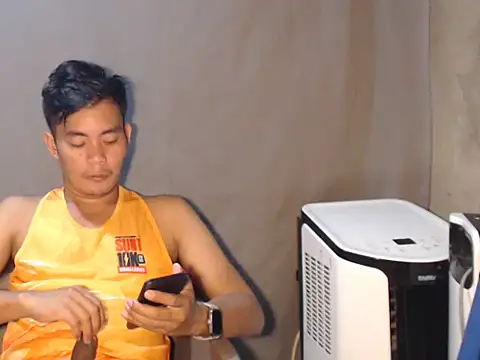 Newt4U online show from December 17, 2025, 3:40 pm