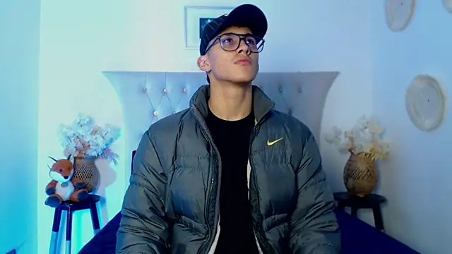 SalvadorFit online show from November 5, 2025, 7:47 pm