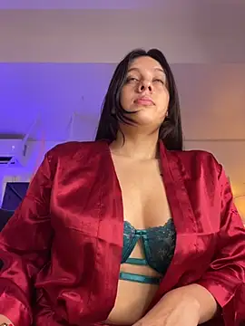 Snapshot of MeganMyerss_ chatting on October 26, 2025, 8:48 pm MeganMyerss  online show from October 26, 2025, 8:48 pm