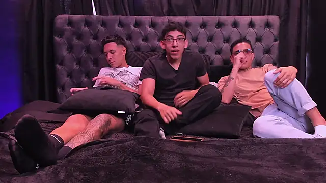 axel vega online show from February 3, 2026, 7:52 pm