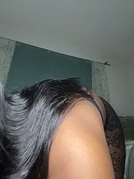 foreigntitts  online show from March 5, 2026, 2:40 am