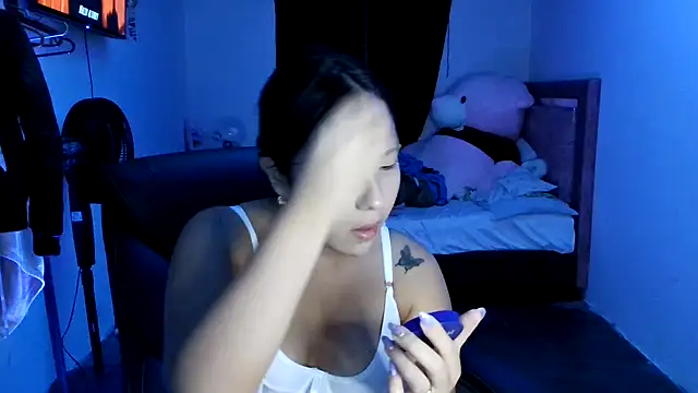 Snapshot of sacha_torres02 chatting on March 7, 2026, 12:40 am sacha torres02 online show from March 7, 2026, 12:40 am