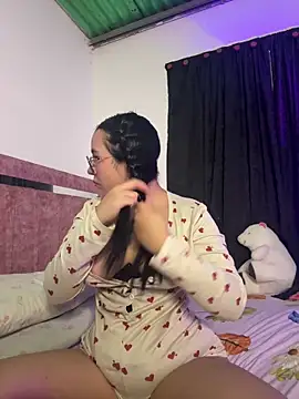 Snapshot of sacha_torres02 chatting on March 21, 2026, 9:14 am sacha torres02 online show from March 21, 2026, 9:14 am