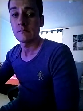 Snapshot of Domminic_byo chatting on September 19, 2025, 7:03 pm Domminic byo online show from September 19, 2025, 7:03 pm