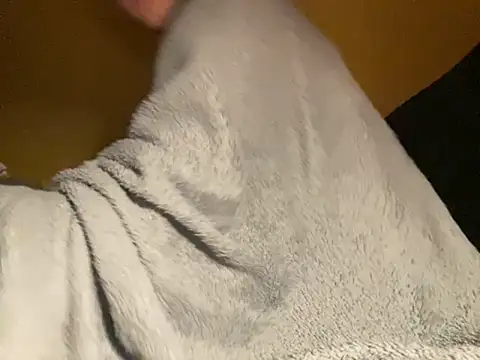 Snapshot of Randy9222 chatting on September 25, 2025, 9:07 pm Randy9222 online show from September 25, 2025, 9:07 pm