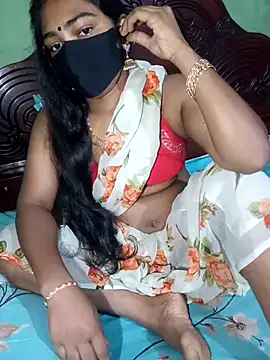 Snapshot of Cute_Couple59 chatting on April 9, 2026, 5:18 pm Cute Couple59 online show from April 9, 2026, 5:18 pm