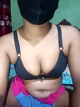 Snapshot of Cute_Couple59 chatting on April 11, 2026, 9:41 pm Cute Couple59 online show from April 11, 2026, 9:41 pm