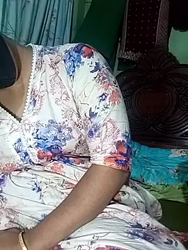 Snapshot of Cute_Couple59 chatting on April 18, 2026, 7:01 am Cute Couple59 online show from April 18, 2026, 7:01 am