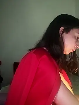 Snapshot of Vale_stone_ chatting on October 3, 2025, 4:20 am Vale stone online show from October 3, 2025, 4:20 am