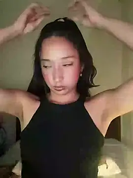 Snapshot of Vale_stone_ chatting on October 25, 2025, 4:09 am Vale stone online show from October 25, 2025, 4:09 am