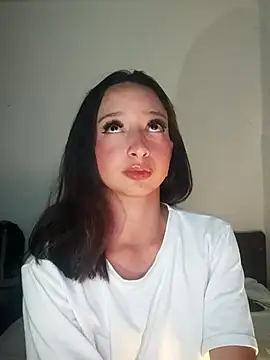 Snapshot of Vale_stone_ chatting on November 11, 2025, 5:07 am Vale stone online show from November 11, 2025, 5:07 am