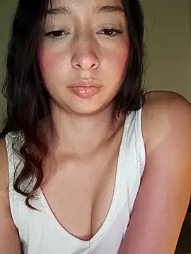 Snapshot of Vale_stone_ chatting on February 8, 2026, 3:54 am Vale stone online show from February 8, 2026, 3:54 am