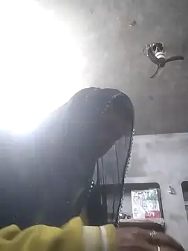 Hott cutgirl online show from February 5, 2026, 5:28 pm