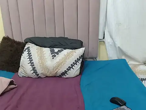 Fatassboodyxxx online show from September 19, 2025, 8:42 pm