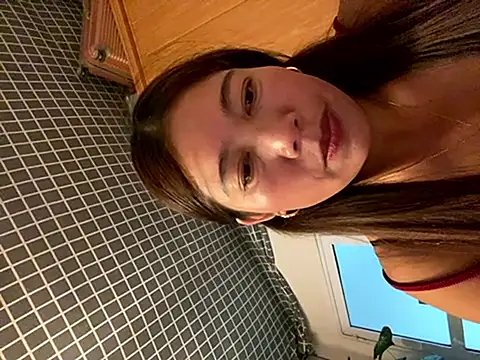 Milky-milk online show from October 26, 2025, 1:39 pm