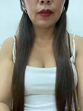 Snapshot of Milky-milk chatting on June 19, 2026, 1:26 pm Milky-milk online show from June 19, 2026, 1:26 pm