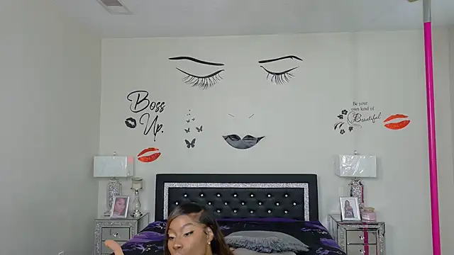 NaomiBanksxxx online show from September 25, 2025, 8:45 pm